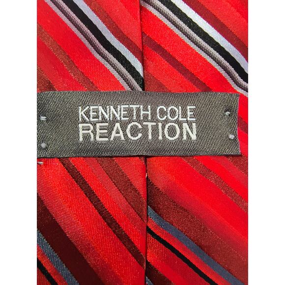 BUNDLE: Kenneth Cole Red Striped Tie & a Small Brown Canvas Zippered Wallet - Picture 5 of 10
